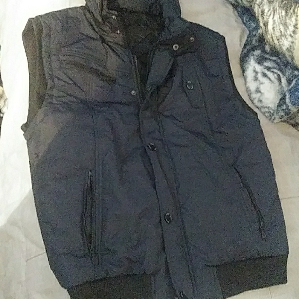 Xl. Navy Jacket no sleeves